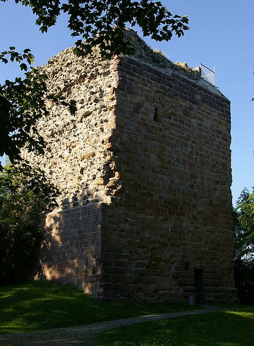 Kalsmunt castle ruins.