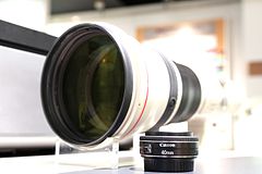 Canon EF Lens by EF800mm F5.6L IS USM and EF40mm F2.8 STM.jpg
