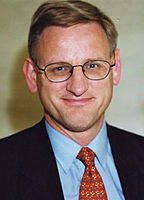 Carl Bildt (2001), partiledare 1986–1999.