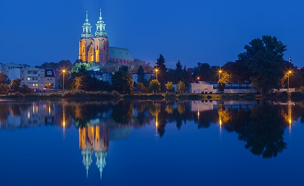 Image: Catedral de Gniezno, Gniezno, Polonia, 2014 09 20, DD 40 42 HDR