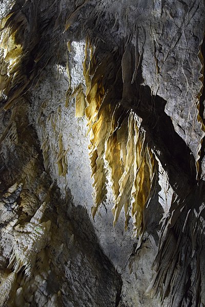 File:Caves of Han 044.jpg