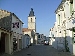 Centrum obce s kostelem sv. Ondřeje