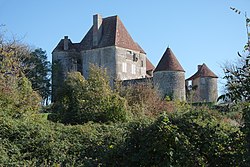 Skyline of Verneuil