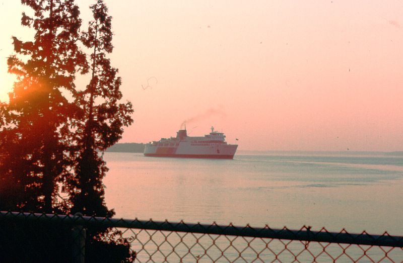 File:Chi-Cheemaun entering Tobermory Harbour.jpg