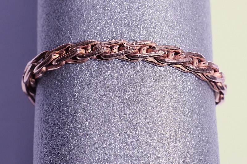 File:Copper bracelet 08.jpg