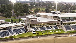 <span class="mw-page-title-main">Menangle Park Paceway</span>