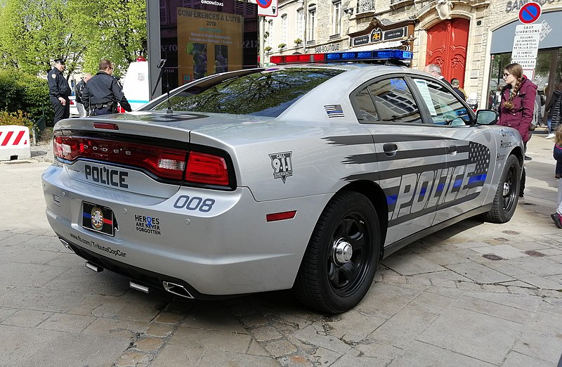 File:Dodge Charger Police (32868128637).jpg