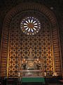 Hochaltar und Zelebrationsaltar in der Friedenskirche in Essen