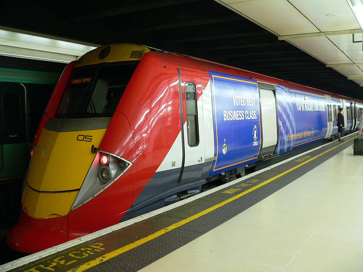 Train changes. Class 460. British Rail class 460. Английский экспресс поезд. Gatwick Express.