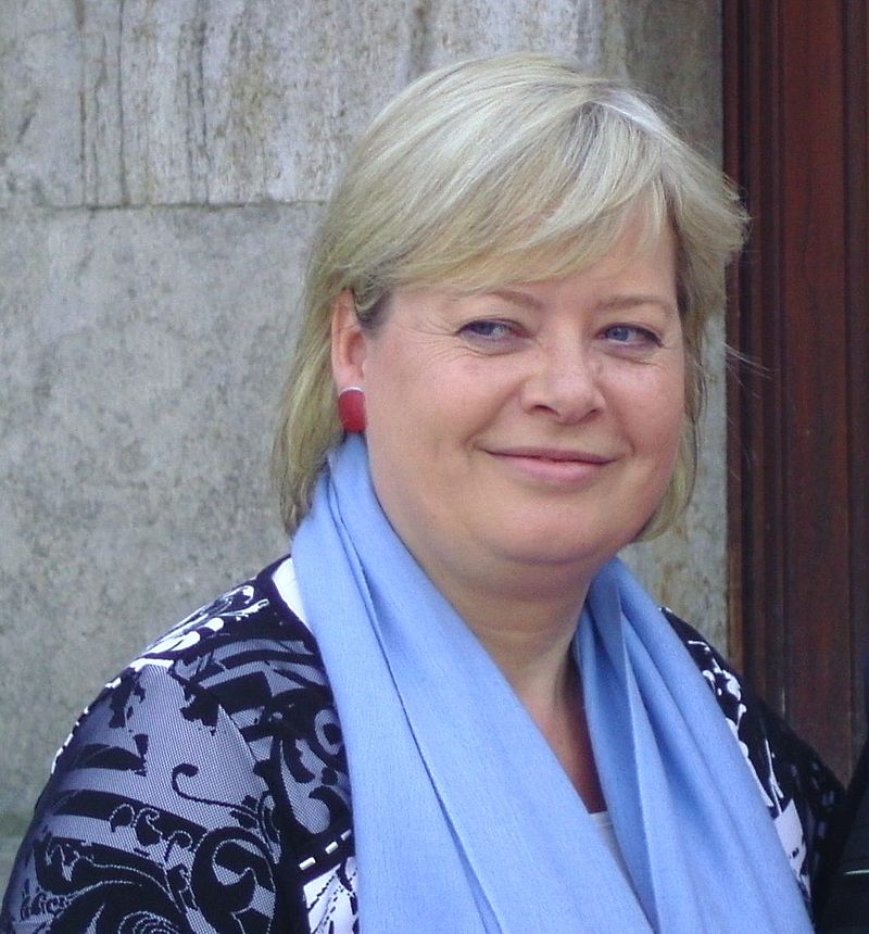 Gesine Lötzsch 5Mai2011 a.jpg