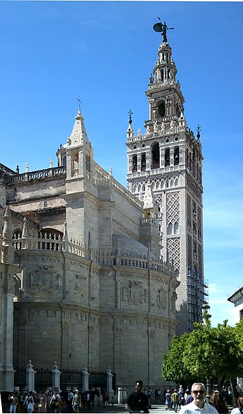 File:Giralda (Catedral de Sevilla).jpg