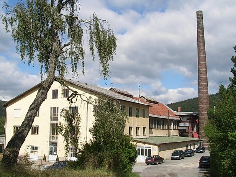 File:Glashütte Theresienthal.JPG