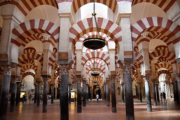 Image: Great Mosque of Cordoba, interior, 8th   10th centuries (38) (29721130342)