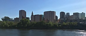 Hartford Skyline from Great River Park (Cropped).jpg