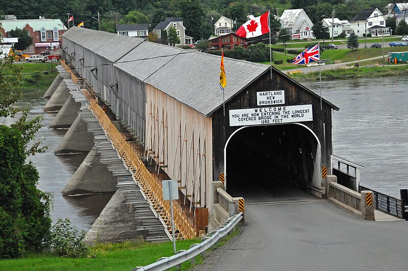 File:Hartland covered bridge 2008.jpg