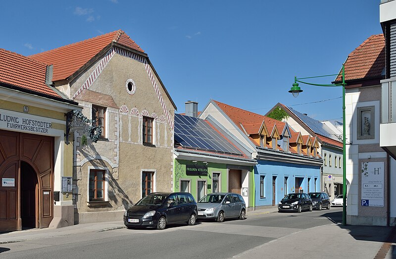 File:Hauptstraße Guntramsdorf.jpg