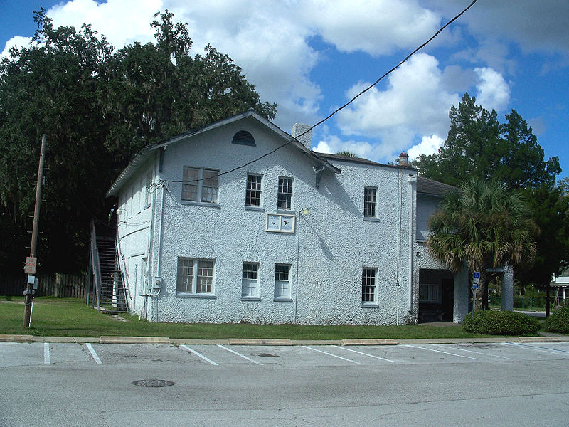 File:Hawthorne FL city hall03.jpg