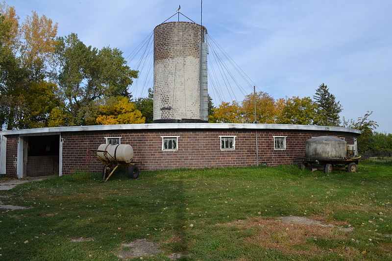 File:Herman Wood Round Barn, rural Iowa Falls, Iowa.JPG