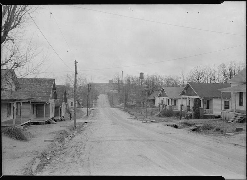 File:High Point, North Carolina - Housing. Homes of furniture workers in the same district often vary greatly - note... - NARA - 518528.jpg