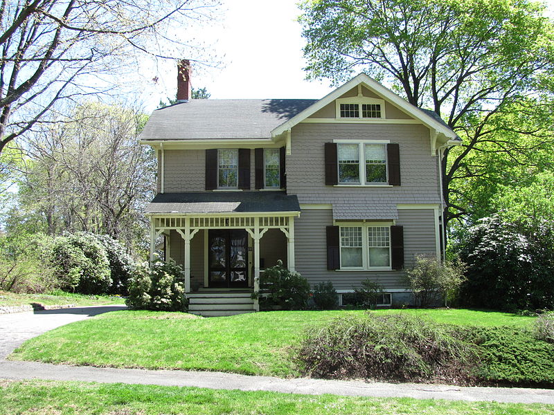 File:House at 11 Wave Avenue, Wakefield MA.jpg