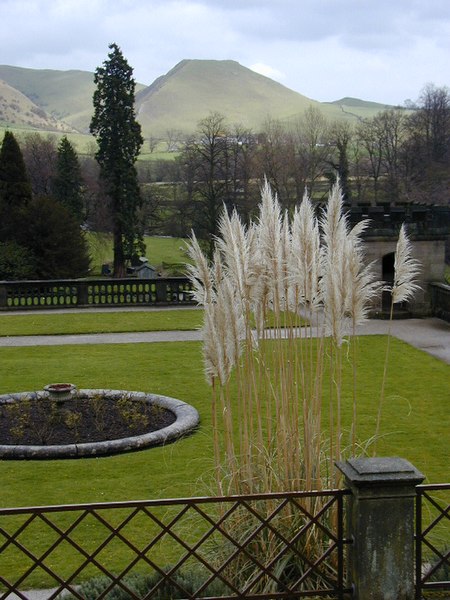 File:Ilam Hall gardens.jpg