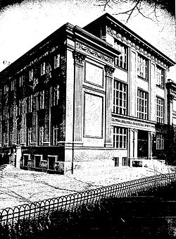 מבנה המכון למדעי היהדות והספרייה היהודית בוורשה, 1938. המבנה שרד ושוקם לאחר מלחמת העולם השנייה