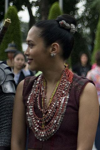 <span class="mw-page-title-main">Intira Charoenpura</span> Thai actress and singer (born 1980)