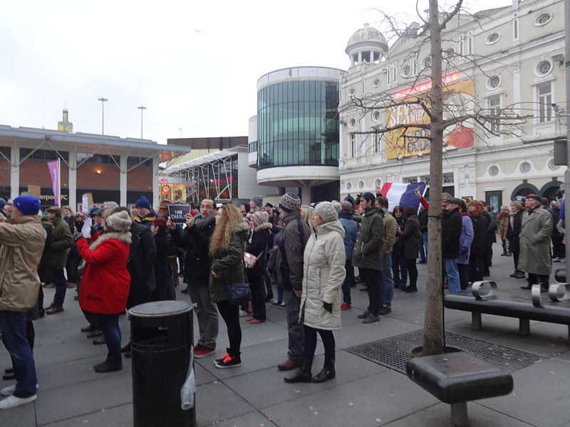 File:Je Suis Charlie, Liverpool 11 Jan 2015 (41).jpg