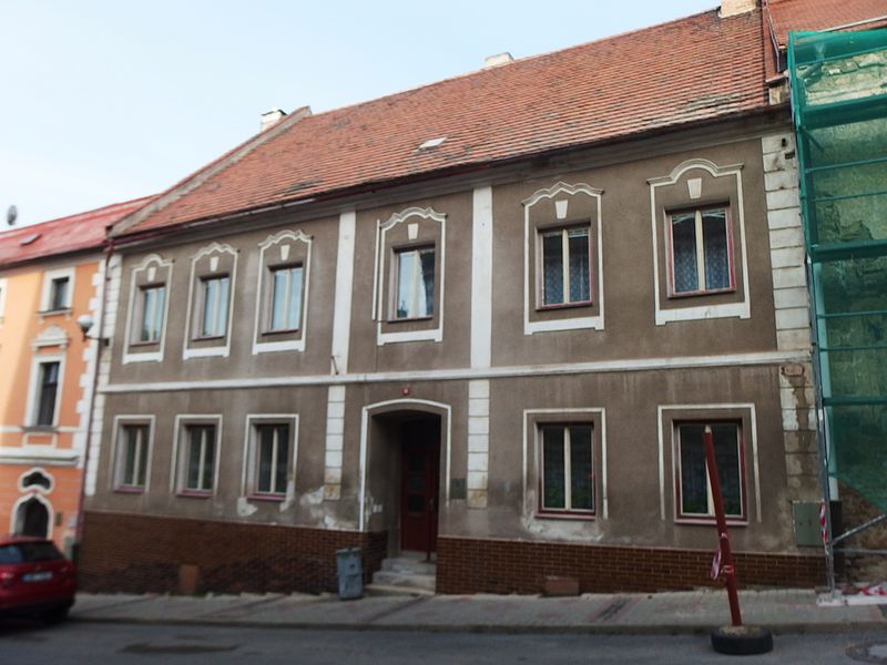 File:Kadaň, Čechova 162.JPG