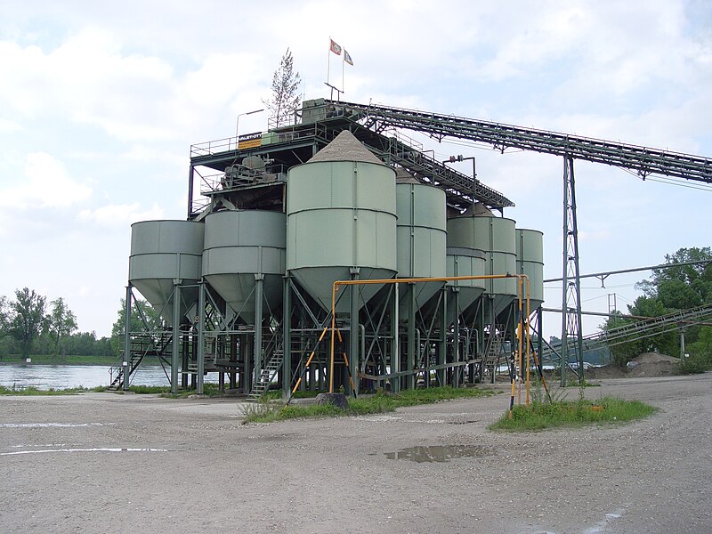 File:Kieswerk II.JPG