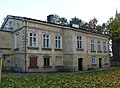 Polski: budynek dawnej pastorówki