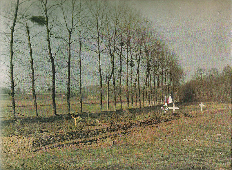 File:La grande tombe de Soisy aux Bois 1914 N°5 p73.jpg