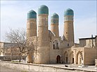 La médersa Tchor Minor (Boukhara, Ouzbékistan) (5675552866).jpg