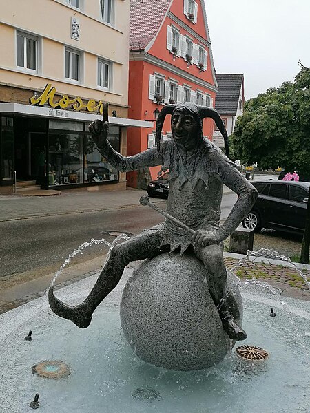 File:Landappbw 465120 1824 Narrenbrunnen Stockach.jpg