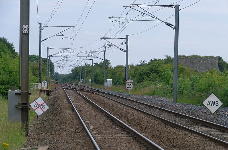 File:Little Mill railway station MMB 05.jpg