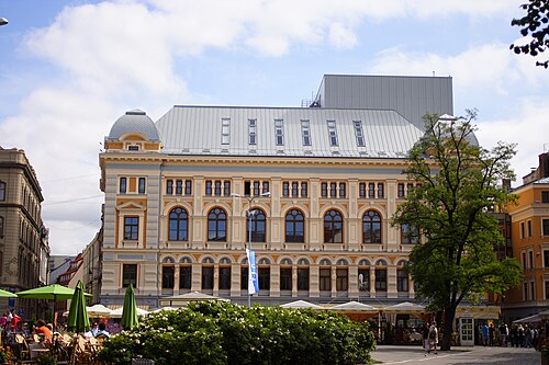 Russian theatre. Рижский театр русской драмы. Театр имени Михаила Чехова Рижский. Русский театр Рига. Рижский русский театр им.м.Чехова Рига.