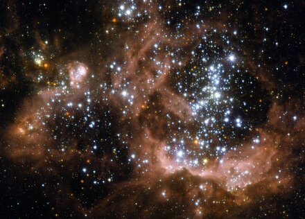 Ngc. Туманность NGC 604. Галактика треугольника туманность NGC 604. NGC 604 огромная звёздообразующая туманность в галактике треугольника. Хаббл ngc3079.