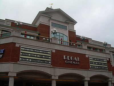 MacArthur Center, opened in 1999, has 1,100,000 square feet (100,000 m2) and 140 stores.