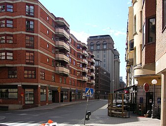 Malmskillnadsgatan 1946 och samma ställe år 2008, Kungstornen syns i bakgrunden.