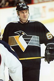 Zdjęcie Mario Lemieux w stroju Pittsburgh Penguins.