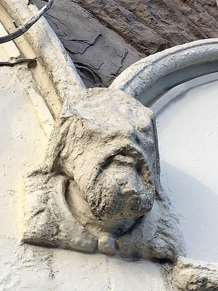 File:Mascarons on 190,Cowbridge Road East, Canton, March 2019.jpg