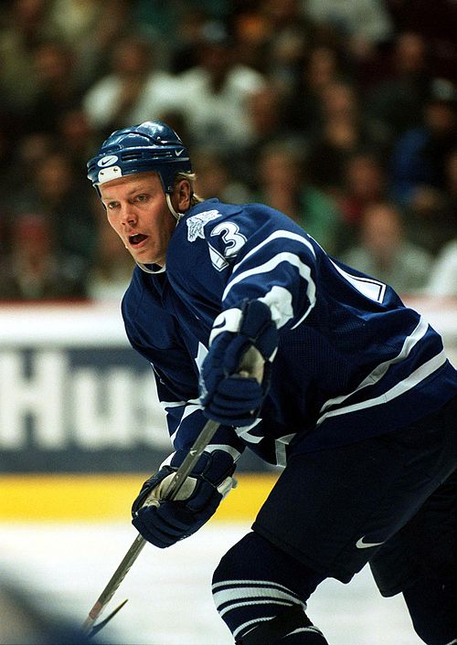 Mats Sundin in October 1997, shortly after being named Leaf captain.