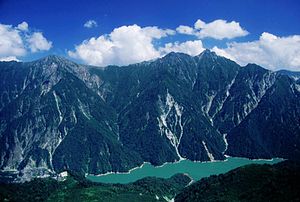 立山黒部アルペンルート: 概要, 雪の大谷, 構成