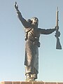 Socha ľudovej hrdinky Nene Hatunovej, známej pre jej odvahu pri dobýjaní obsadenej erzurumskej pevnosti od ruských vojsk v rusko-osmanskej vojne v rokoch 1877 – 1878.