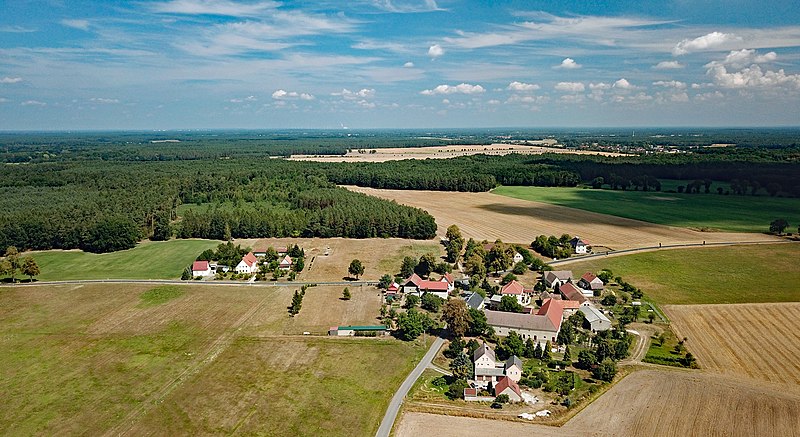 File:Neschwitz Lomske Aerial.jpg