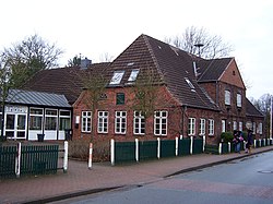 A neudorfi iskola