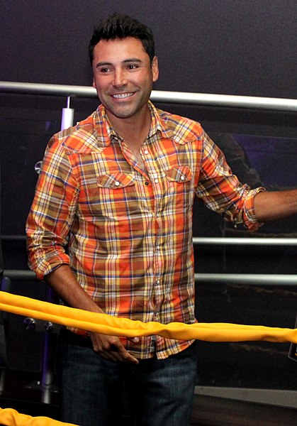 De La Hoya in 2010