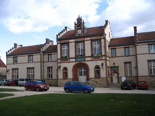 Ang Town Hall sa Ozouer-le-voulgis