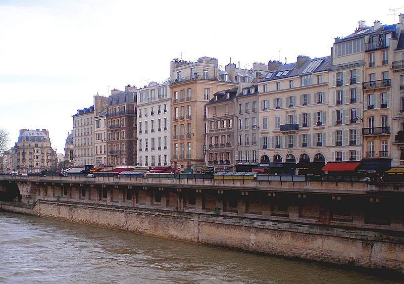 File:PC170019 Paris V Quai Saint-Michel reductwk.JPG