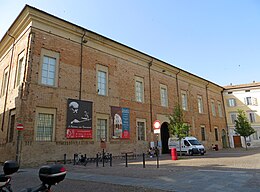 Palazzo Cusani (Parme) - façade 2 2019-06-07.jpg